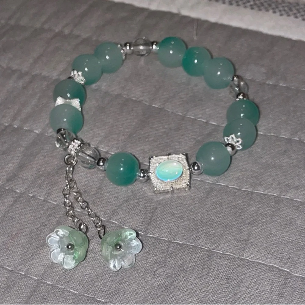 Blue and Light Flower Charm and Stone Beaded Bracelet - Picture 1 of 3